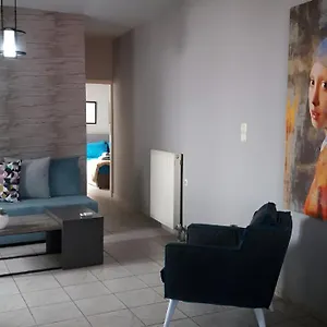 03 - Apt In The Heart Of The City - Apartment